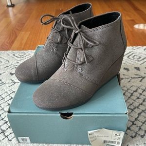 Toms Kala Wedge Bootie